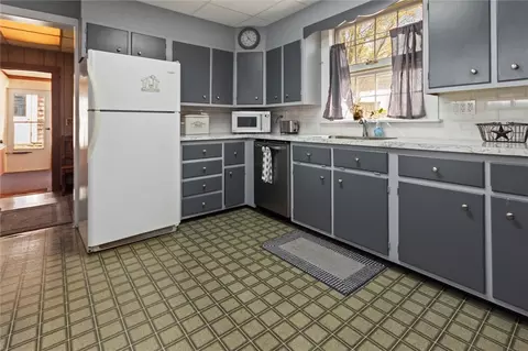 Kitchen - 11 Sisson St, Lyons, NY 14489 photo 1 of 4