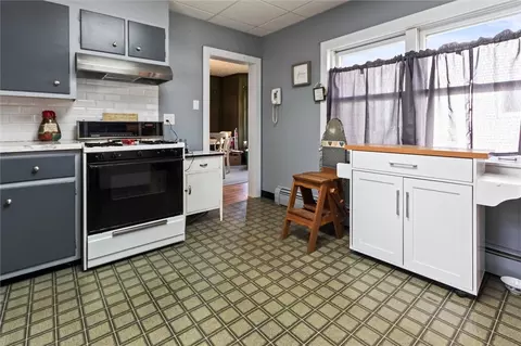 Kitchen - 11 Sisson St, Lyons, NY 14489 photo 3 of 4