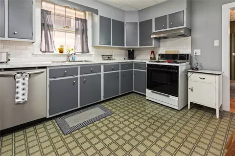 Kitchen - 11 Sisson St, Lyons, NY 14489 photo 2 of 4
