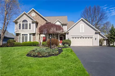 103 Fiddlers Holw, Penfield, NY 14526