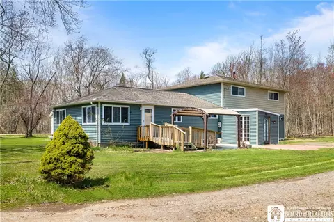 332 Garfield Ave, Evans, NY 14006