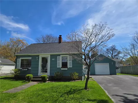 227 Belmont Rd, Greece, NY 14612