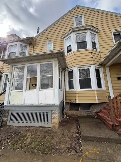 269 Selye Ter, Rochester, NY 14613