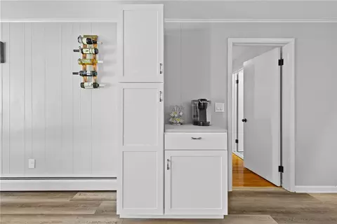 Entry Way - 435 Bay View Rd, Irondequoit, NY 14609 photo 2 of 2