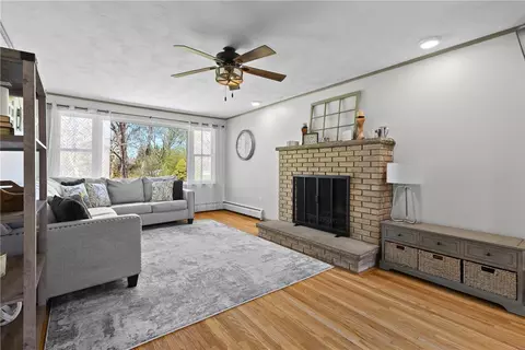 Living - 435 Bay View Rd, Irondequoit, NY 14609 photo 1 of 3