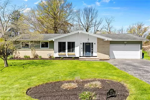 Exterior - 435 Bay View Rd, Irondequoit, NY 14609 photo 3 of 9