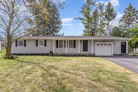 12 Ashwood Dr, Wheatland, NY 14546