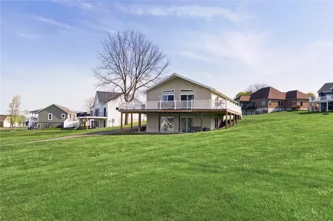 5813 E Lake Rd, Romulus, NY 14541