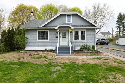64 Adrian Rd, Irondequoit, NY 14622