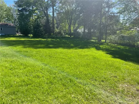 Exterior - 8-10 Manatee Ave, Sidney, NY 13838 photo 4 of 4