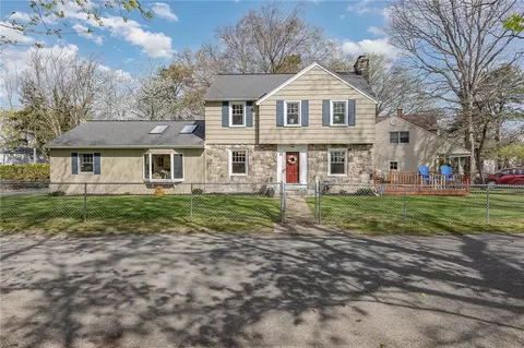 45 Pleasant Ave, Irondequoit, NY 14622