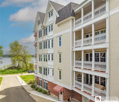 14 S Lake Dr #2B, Chautauqua, NY 14722