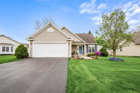 7 Winter Rdg, Ogden, NY 14559