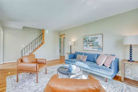 Living - 486 Pineview, Webster, NY 14580 photo 4 of 7