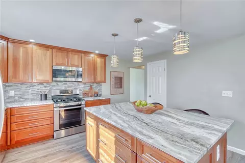 Kitchen - 486 Pineview, Webster, NY 14580 photo 3 of 5