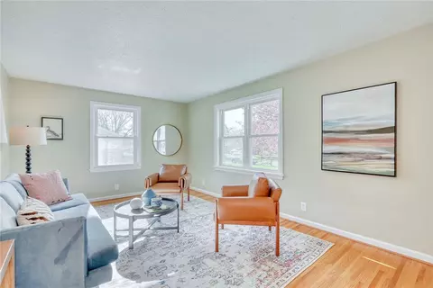 Living - 486 Pineview, Webster, NY 14580 photo 2 of 7