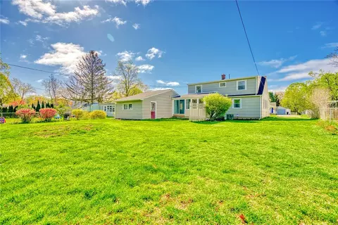 Exterior - 486 Pineview, Webster, NY 14580 photo 6 of 8