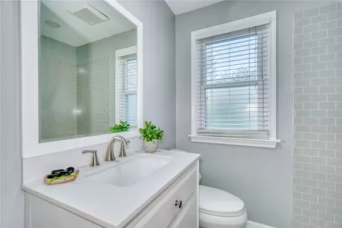 Bath - 486 Pineview, Webster, NY 14580 photo 2 of 3
