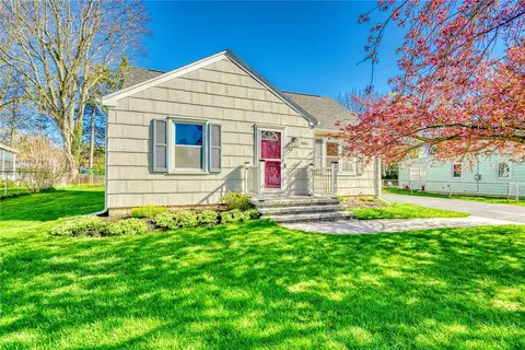 486 Pineview, Webster, NY 14580