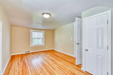 Bedroom - 486 Pineview, Webster, NY 14580 photo 5 of 9