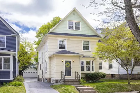 270 Field St, Rochester, NY 14620