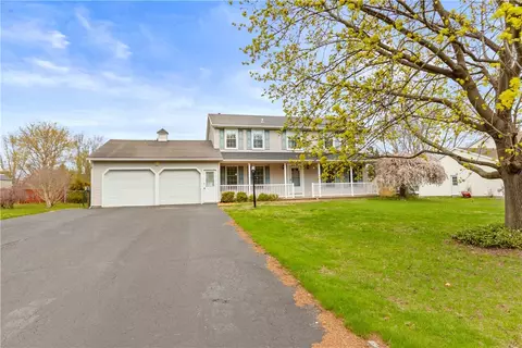 804 Tallow, Webster, NY 14580