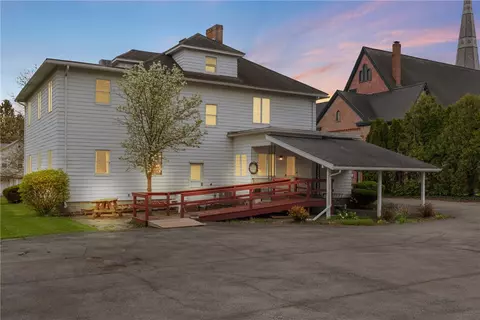 3 Holley St, Lyons, NY 14489 photo 5
