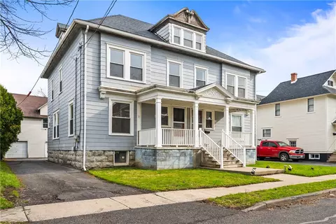 23 Cady St, Auburn, NY 13021