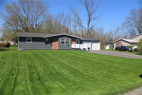 509 County Line Rd, Ontario, NY 14519