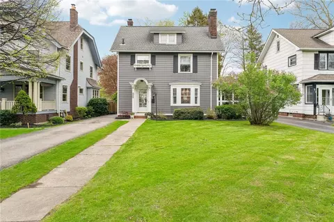 922 N Winton Rd, Rochester, NY 14609