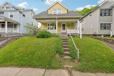 604 Cedarwood, Rochester, NY 14609
