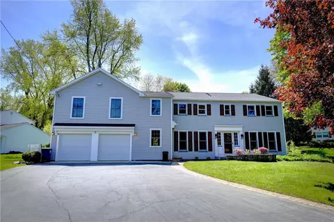 2 Old Forge Ln, Pittsford, NY 14534