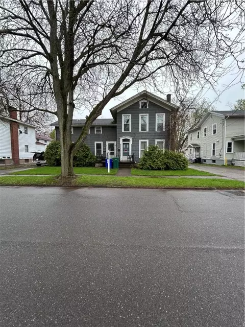 314 W State St, Albion, NY 14411