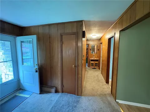 Entry Way - 14 Hillcrest Dr, Lyons, NY 14489 photo 2 of 3