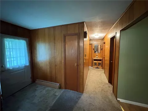 Entry Way - 14 Hillcrest Dr, Lyons, NY 14489 photo 1 of 3