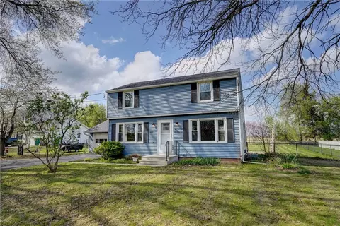 639 Whittier Rd, Ogden, NY 14559