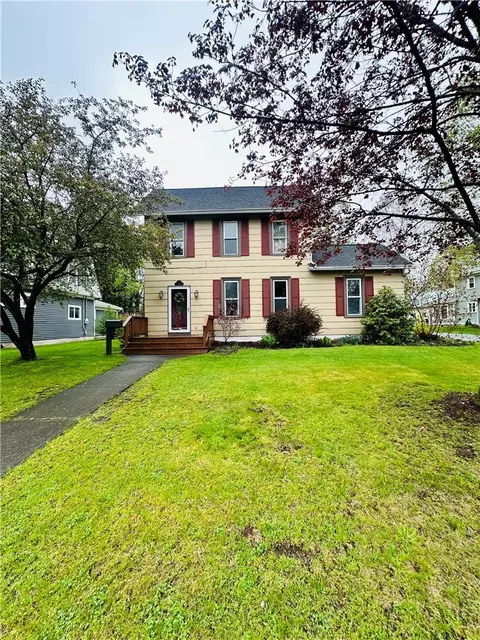 121 E William St, Bath, NY 14810
