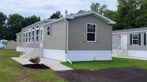 117 Meadowlark Dr, Brutus, NY 13166