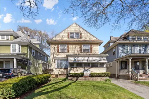 96 Rugby Ave, Rochester, NY 14619
