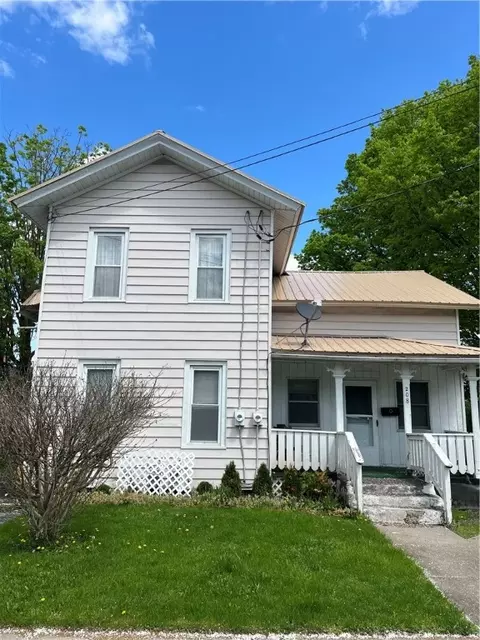 208 Van Buren St, Arcadia, NY 14513