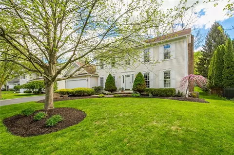 28 Woodworth St, Victor, NY 14564