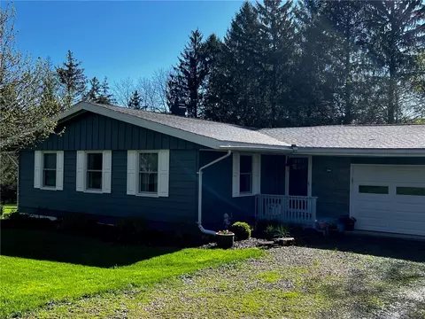 43 High St, Alfred, NY 14802