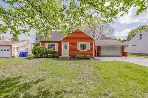 17 Charmaine Rd, Chili, NY 14624