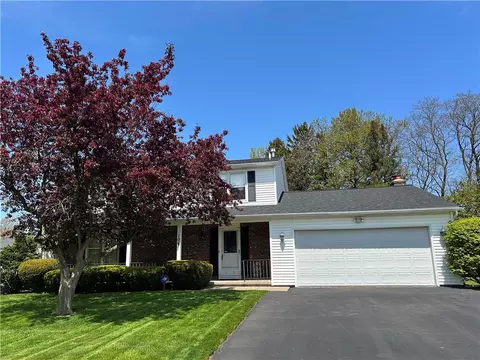 106 Olde Harbour, Greece, NY 14612