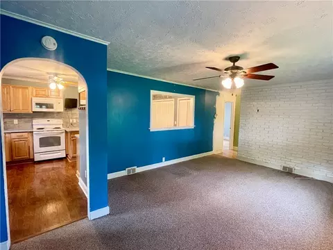12 State St, Waterloo, NY 13165 photo 6