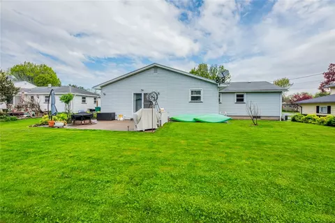 Exterior - 201 Impala Dr, Irondequoit, NY 14609 photo 7 of 7