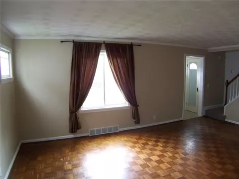 326 Harwick Rd, Irondequoit, NY 14609 photo 3