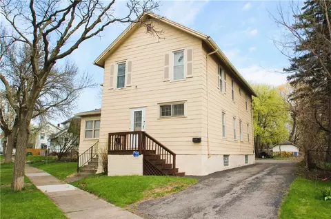 26 28 Mineola St, Rochester, NY 14611