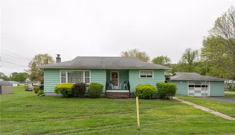 4 Exchange St, Avoca, NY 14809