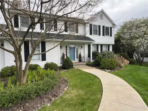 4 Tippet Way, Perinton, NY 14534